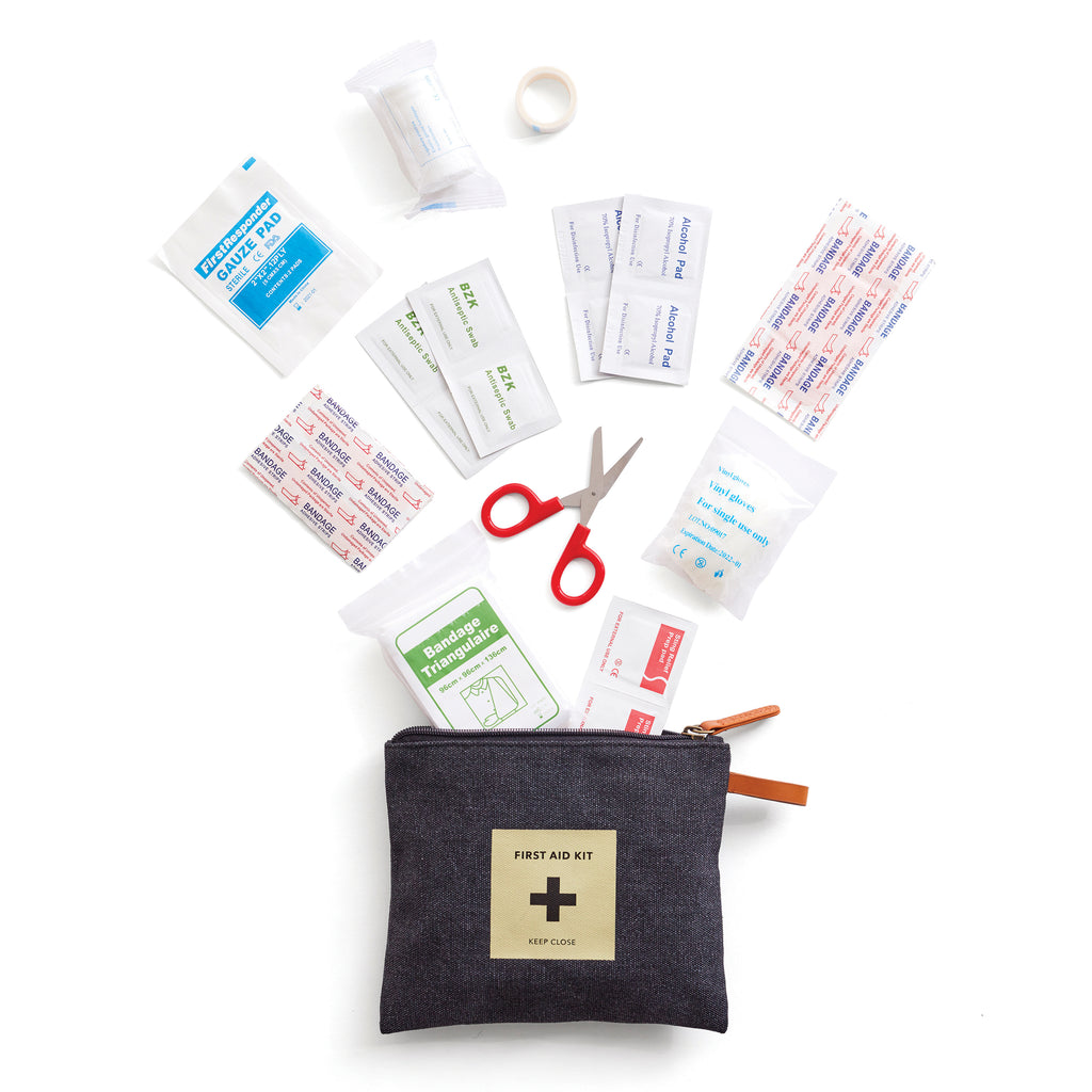 First Aid Kit Asado