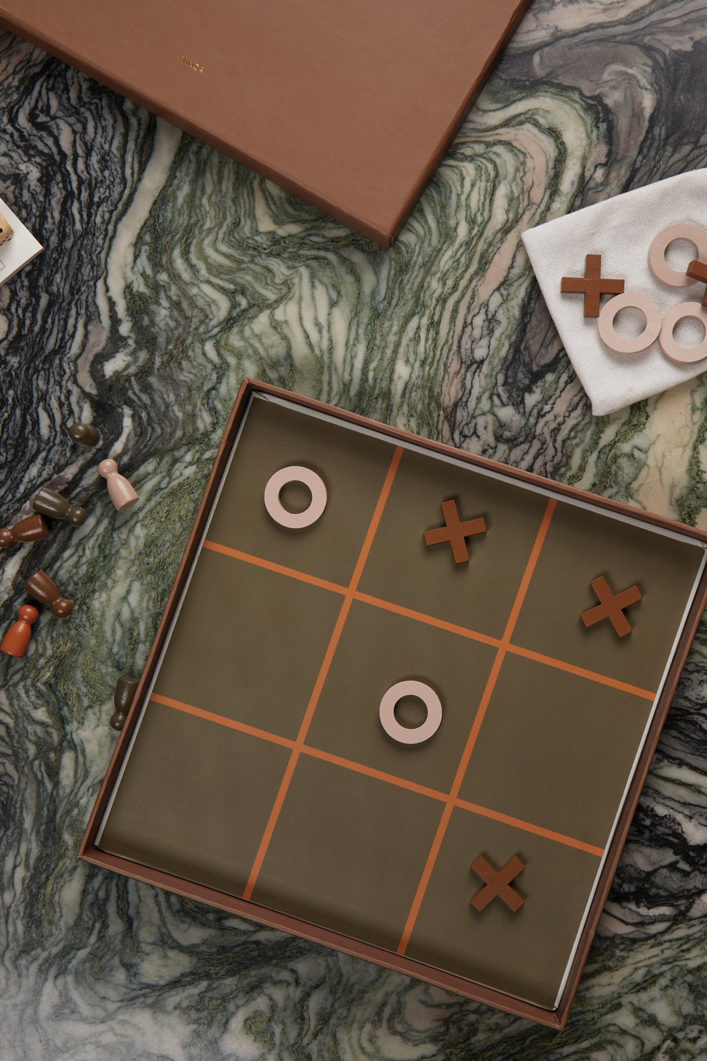 Caixa de jogos para mesa