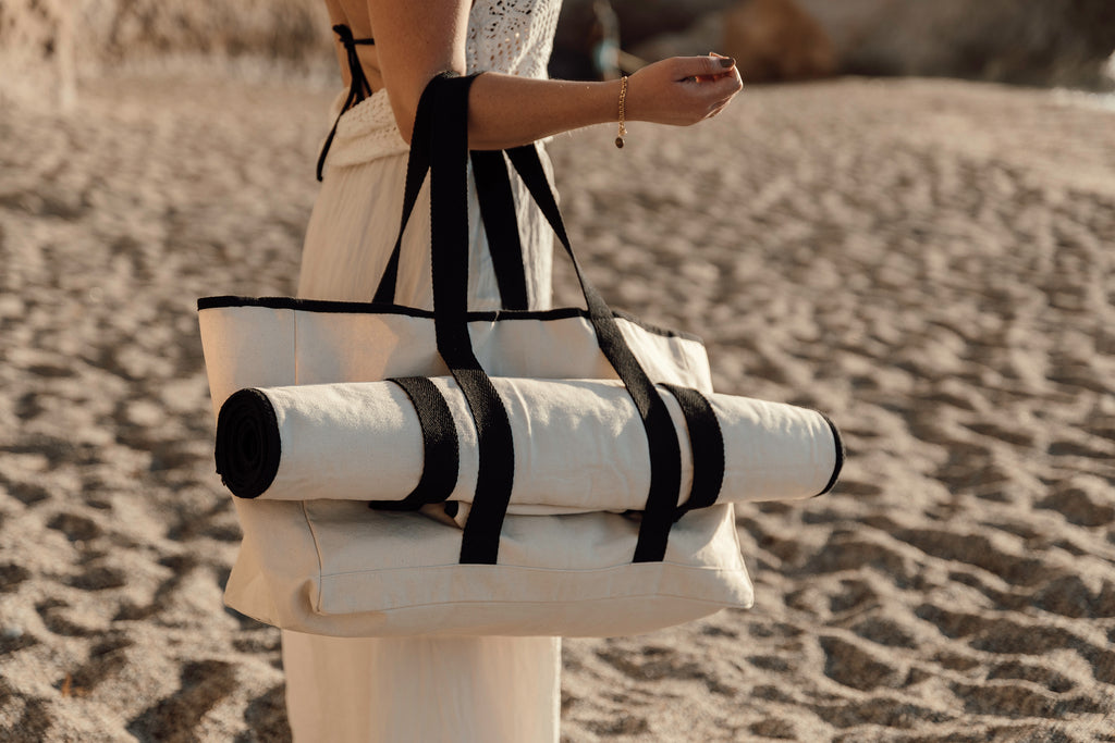 Saco de praia Volonne AWARE™ em lona reciclada