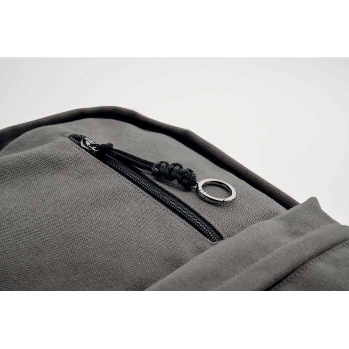 Mochila em lona reciclada